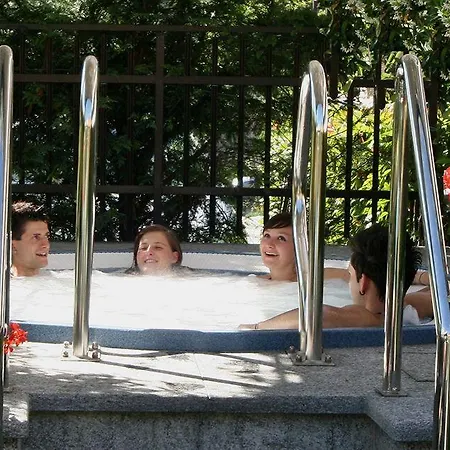 Residence Domaso Ξενοδοχείο με διαμερίσματα 3*