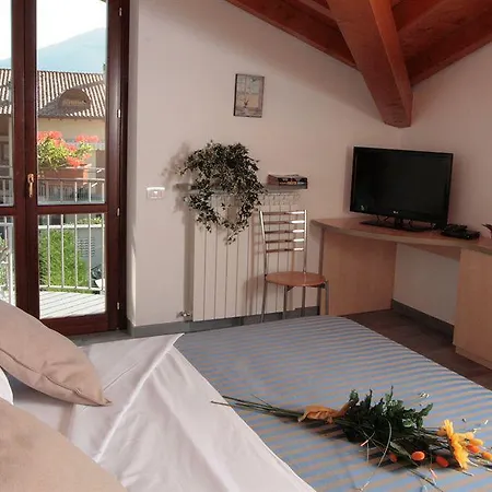 Residence Domaso Ξενοδοχείο με διαμερίσματα