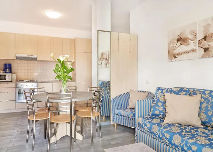 Residence Domaso Апарт-отель Домазо