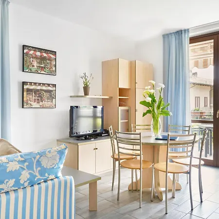 מלון דירות Residence Domaso